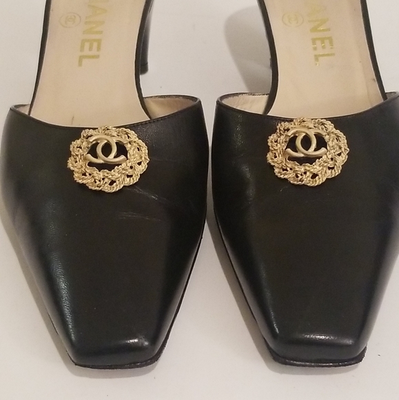 SOLD! Chanel Leather Mules Heels CC Logo 8 7.5 - Picture 2 of 12